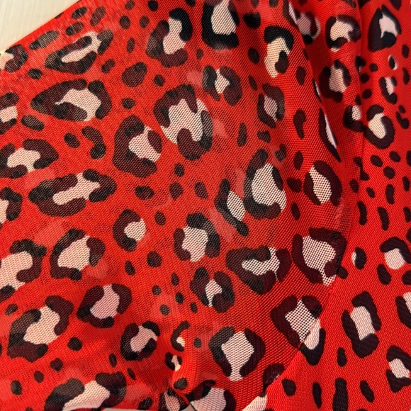 Sanctuary red ‘snake’ pattern dress - Picture 9 of 9